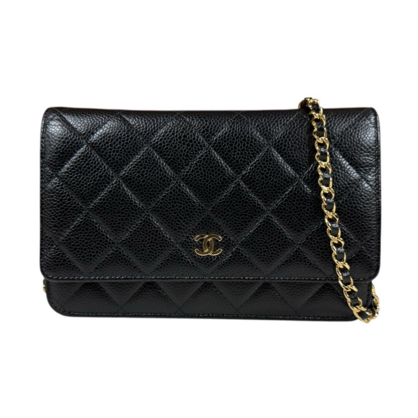 シャネル マトラッセ ショルダーバッグ キャビアスキン A33814 ブラック レディース CHANEL  中古
