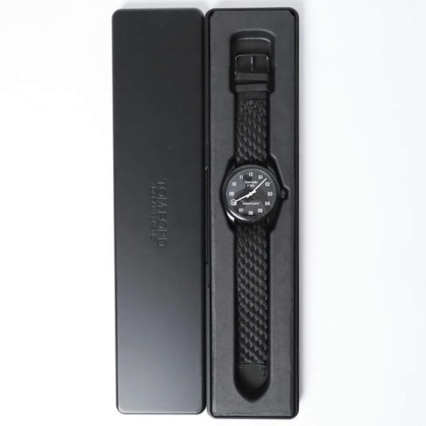 TOM FORD トムフォード スイス製 N.002 OCEAN PLASTIC オーシャンプラスチック TFT002023 BLACK ウォッチ TIMEPIECES クオーツ 腕時計