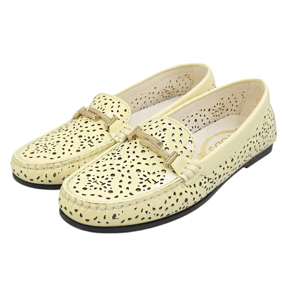 トッズ パンチング モカシン ドライビングシューズ レディース クリーム 36 1/2 250602 36.5