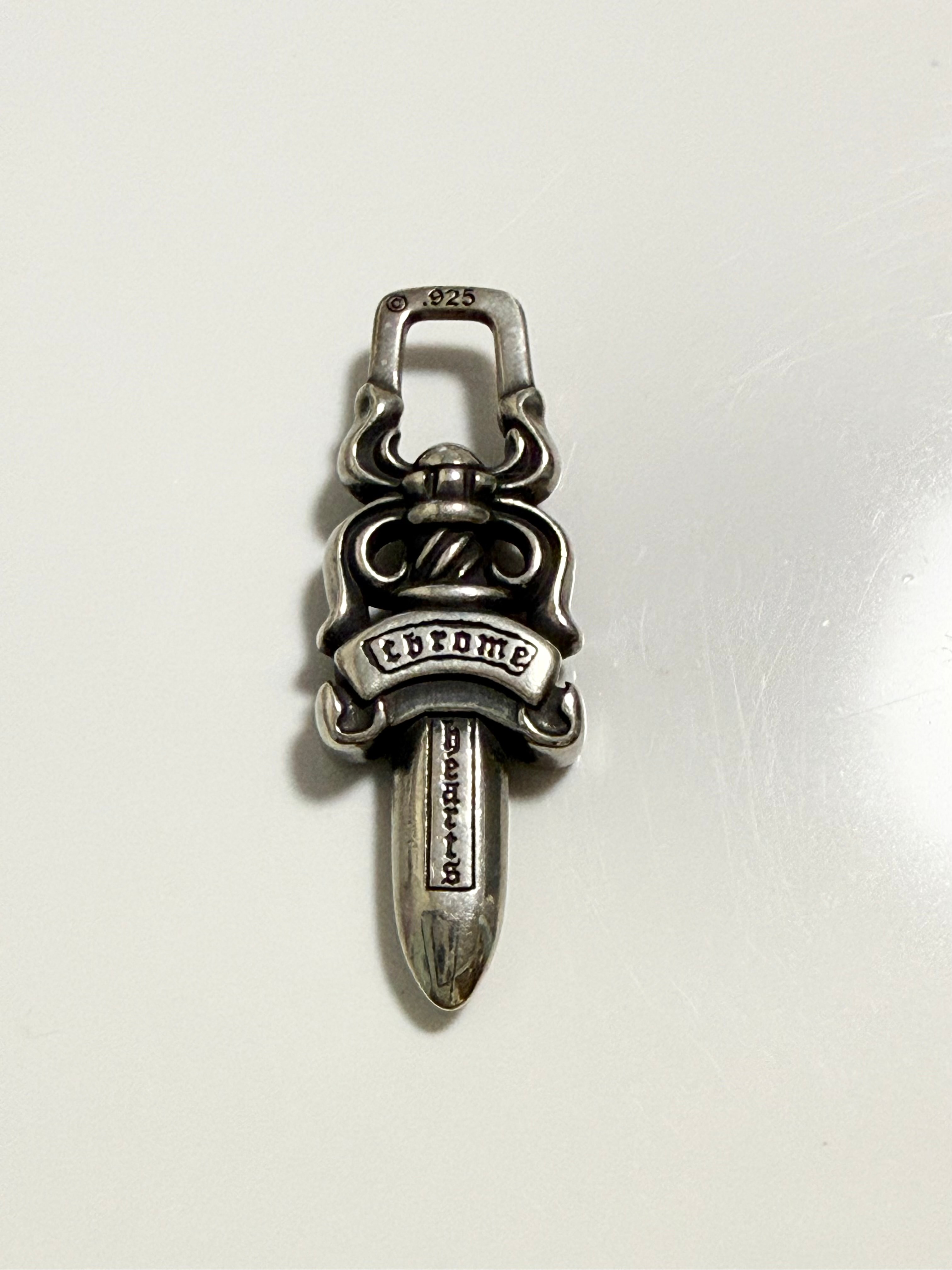 Chrome Hearts #5 Dagger Charm Zip 1 "Silver"