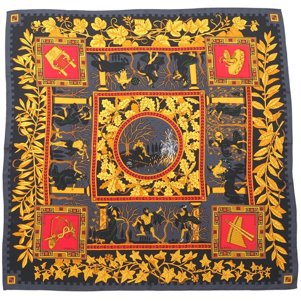 ■美品■HERMES エルメス MUSIQUE DES DIEUX 神々の音楽 スカーフ カレ90 総柄 総シルク ストール マフラー ブランド古着【中古】20251119/RA6689