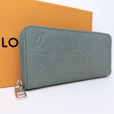 Louis Vuitton Zippy Wallet Horizontal "Blue"