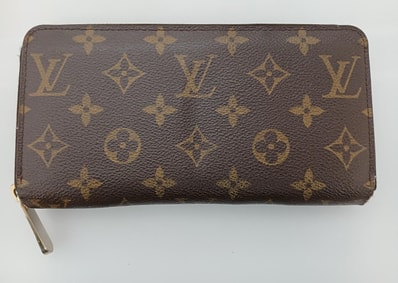 Louis Vuitton Zippy Wallet Monogram