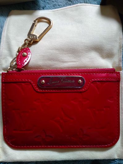 Louis Vuitton Monogram Vernis Pochette Cle "Pomme d'Amour"