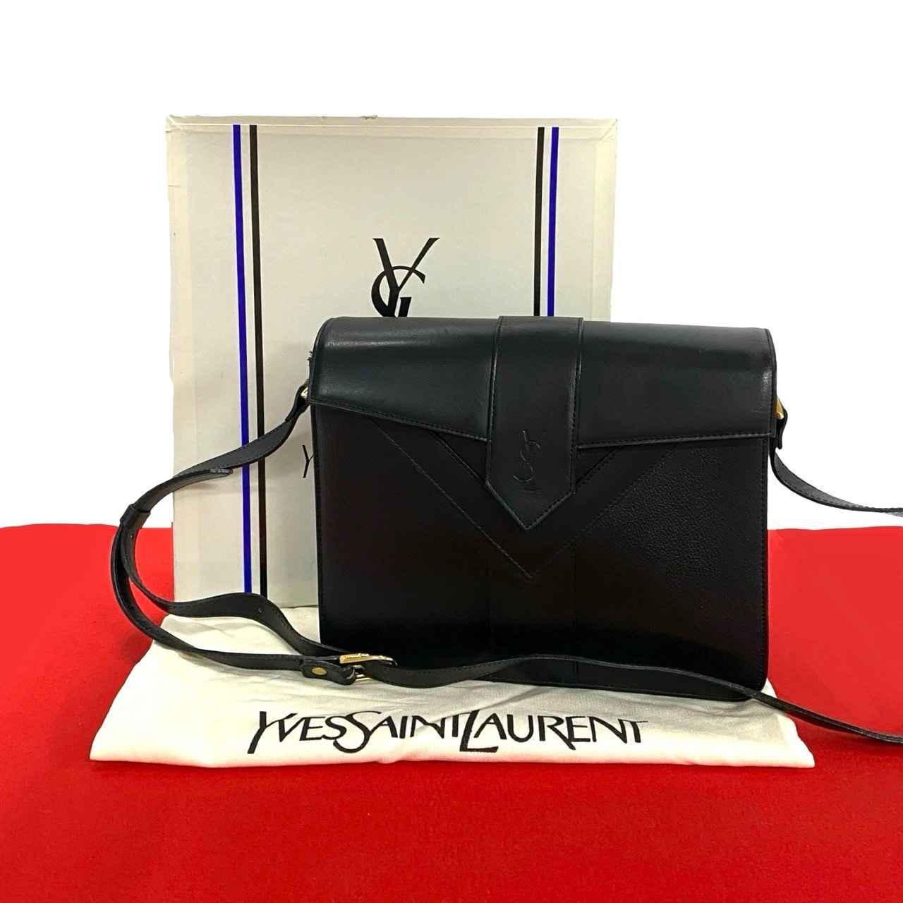 YVES SAINT LAURENT イヴ・サンローラン ロゴ レザー ショルダーバッグ ブラック
33427