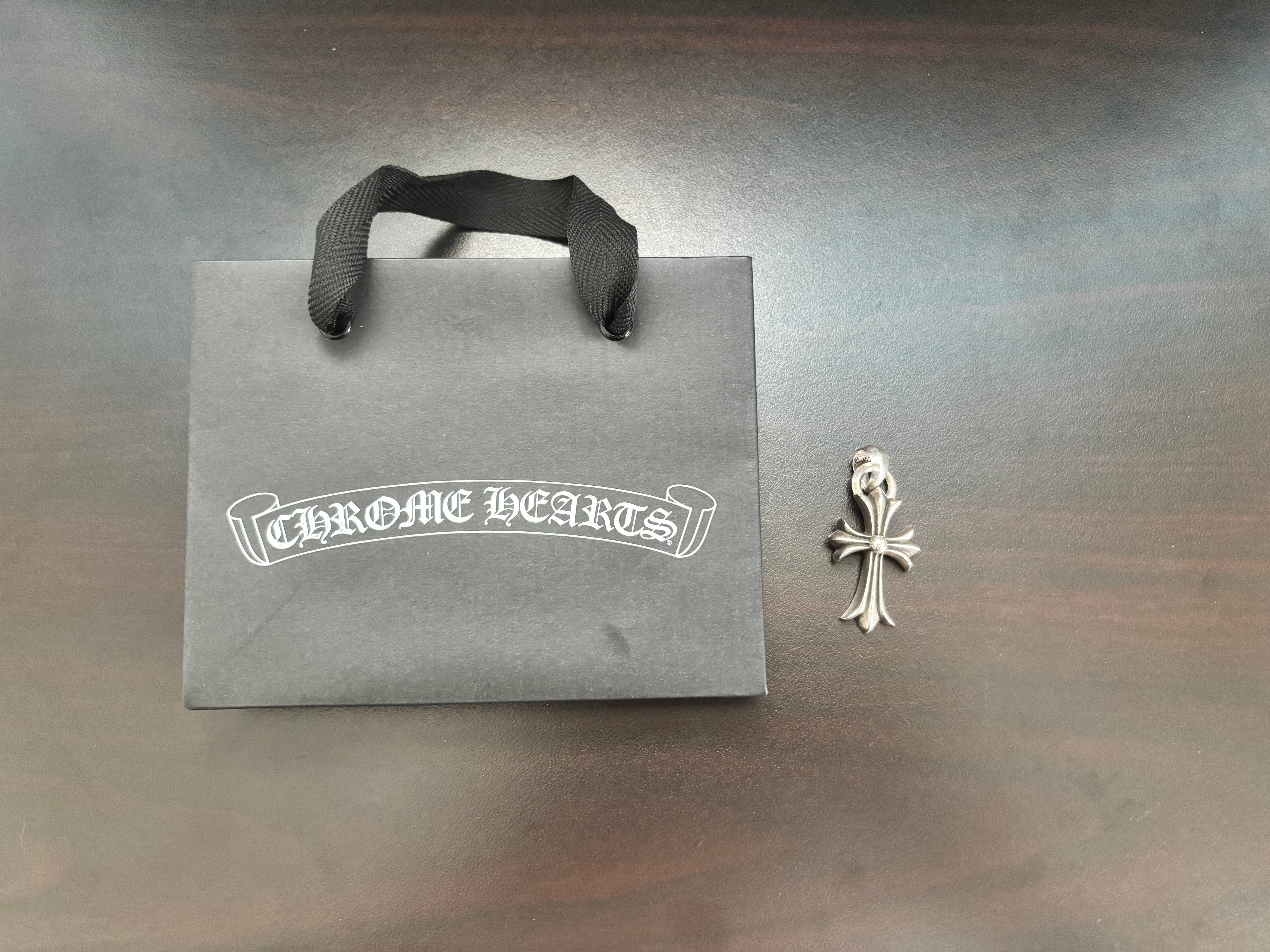Chrome Hearts CH Cross Small W Bale "Silver"
