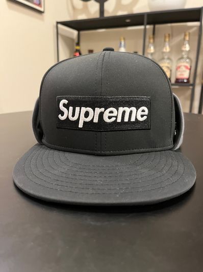 Supreme WINDSTOPPER Earflap Box Logo New Era "Black"