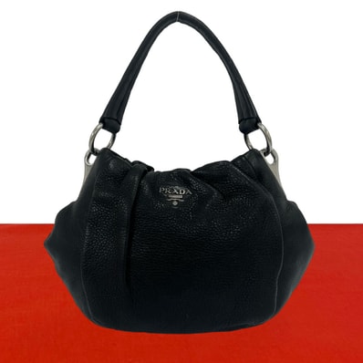 PRADA プラダ ロゴ 金具 レザー ショルダーバッグ ブラック
30877