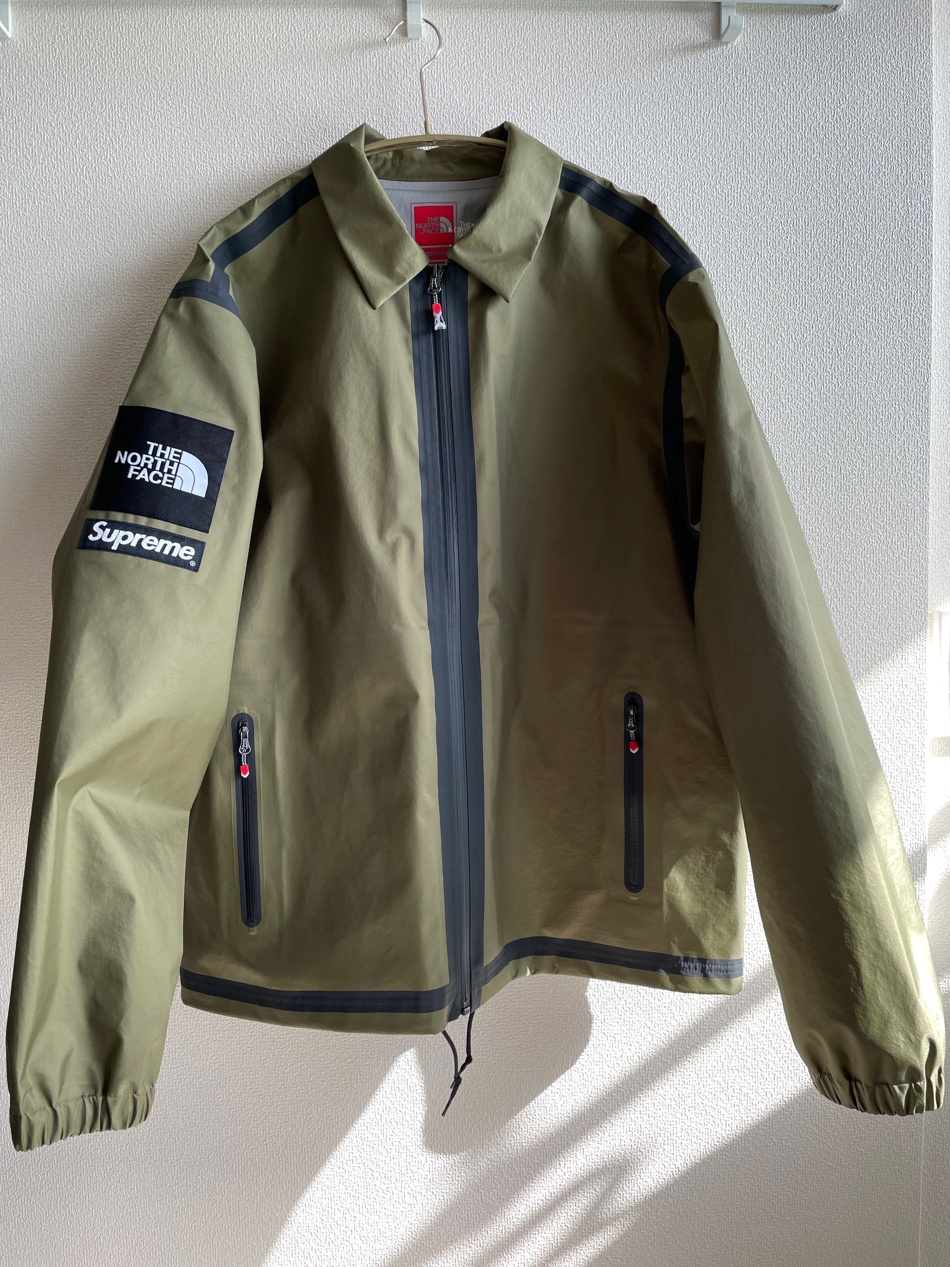 Supreme x The North Face Summit Series Outer Tape Seam Coaches Jacket "Olive"
