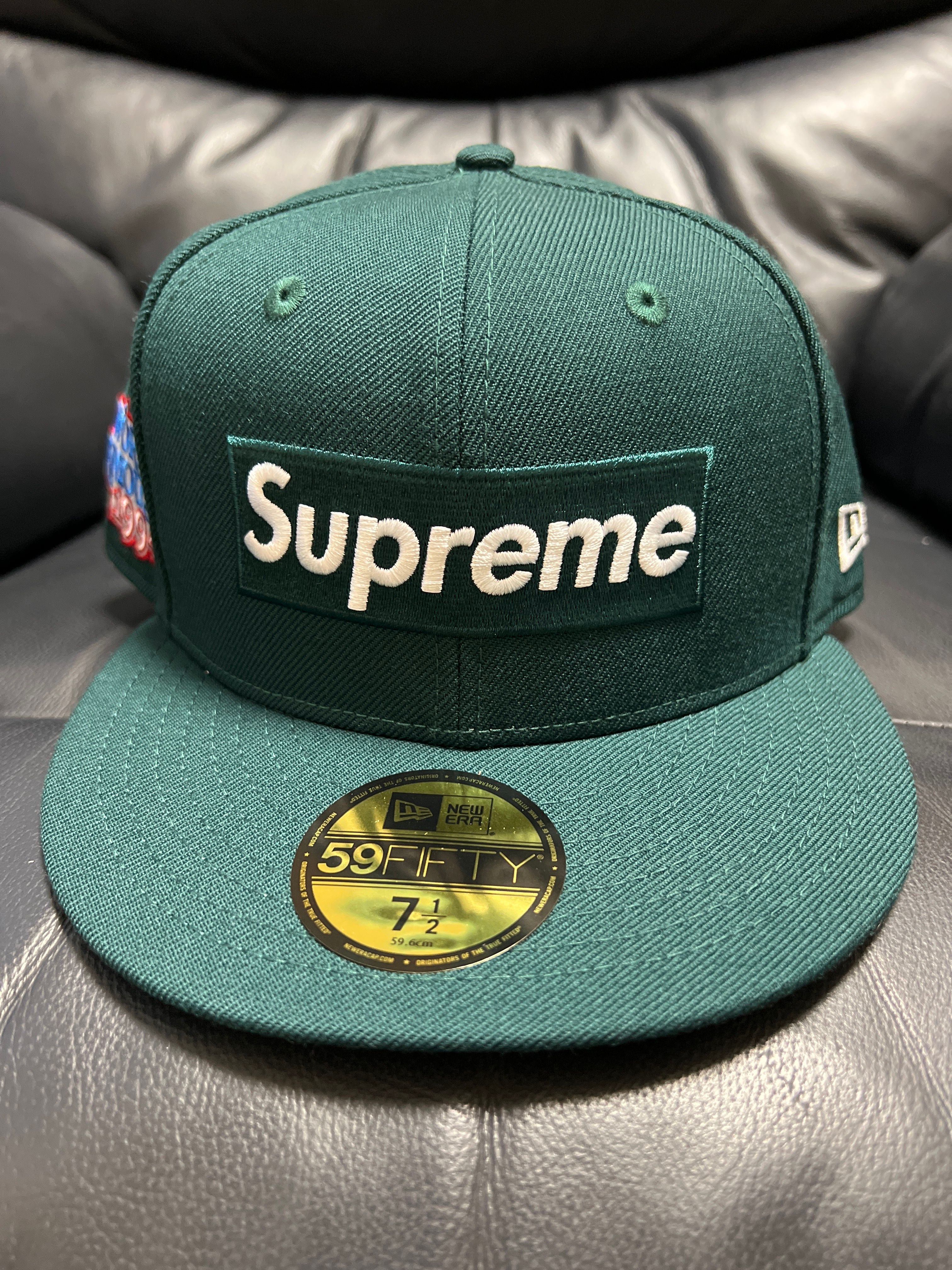 Supreme World Famous Box Logo New Era® "Dark Green"