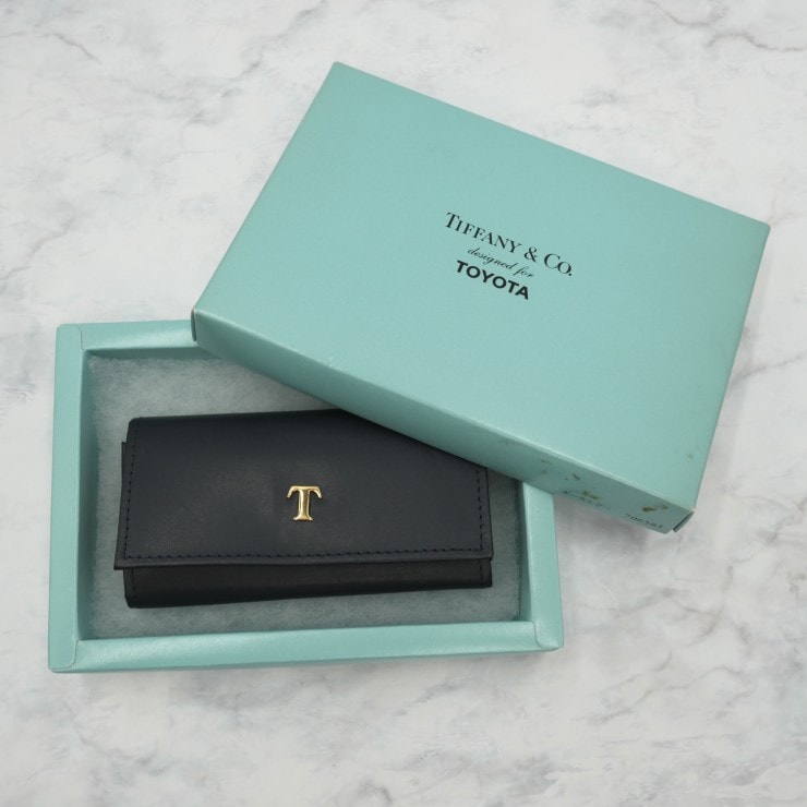 TIFFANY & CO.(ティファニー)for TOYOTA キーケース 4連キーケース ネイビー レザー ゴールド金具 箱付き【中古】