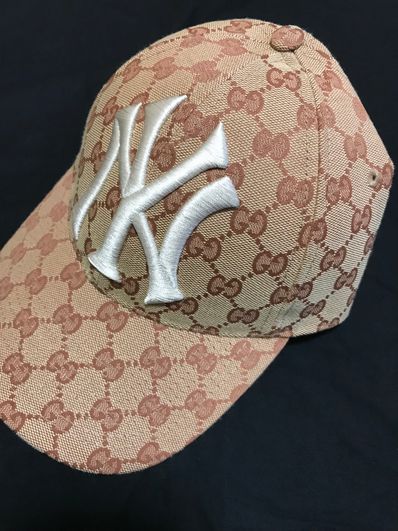 GUCCI x NY Yankees GG Canvas Baseball Cap