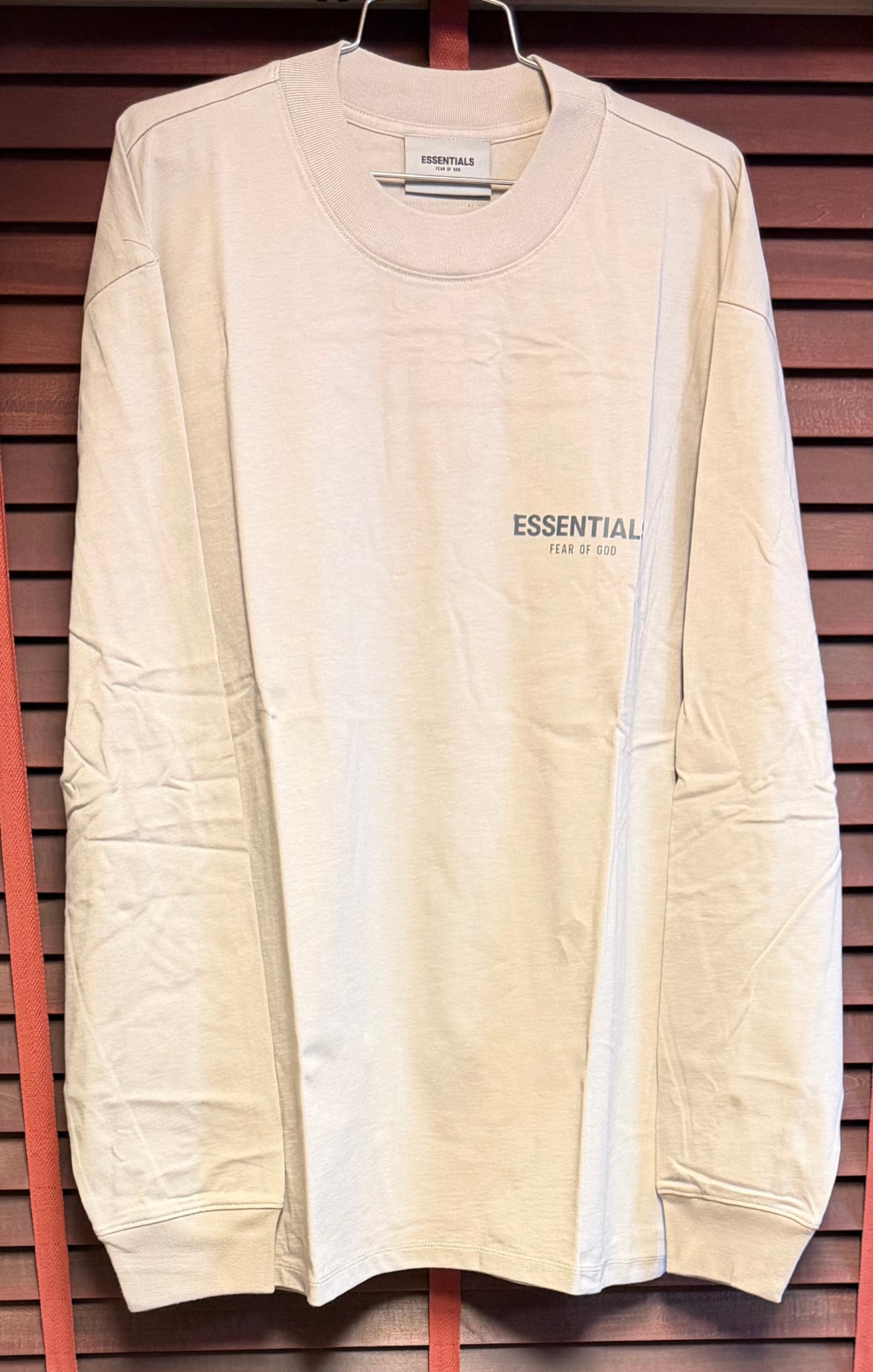 FEAR OF GOD ESSENTIALS LS TEE "string"
