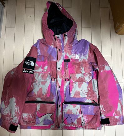 Supreme x The North Face Cargo Jacket "Pink"
