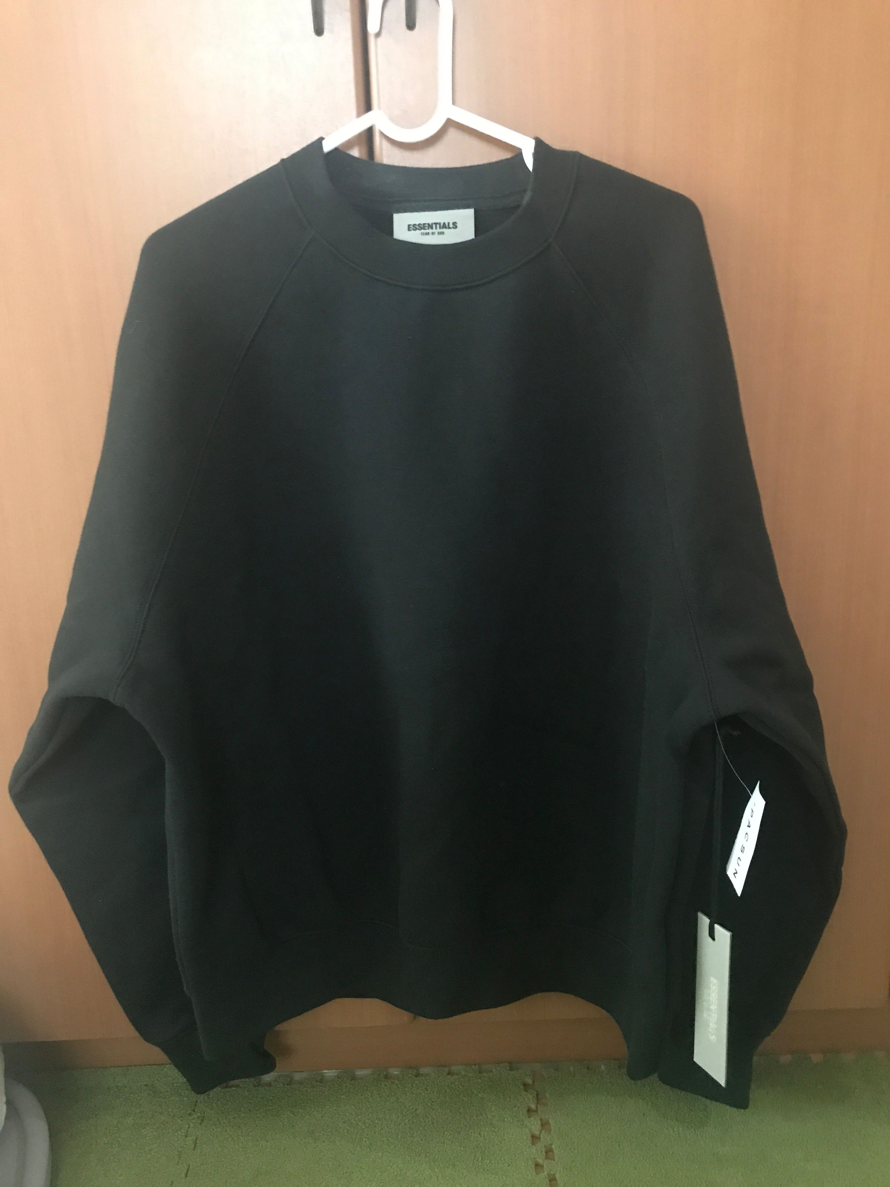 FEAR OF GOD ESSENTIALS Pull-Over Crewneck "Black/Stretch Limo"