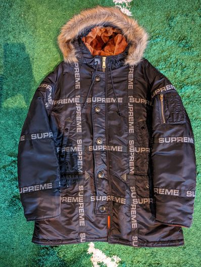 Supreme LOGO TAPE N3Bパーカー