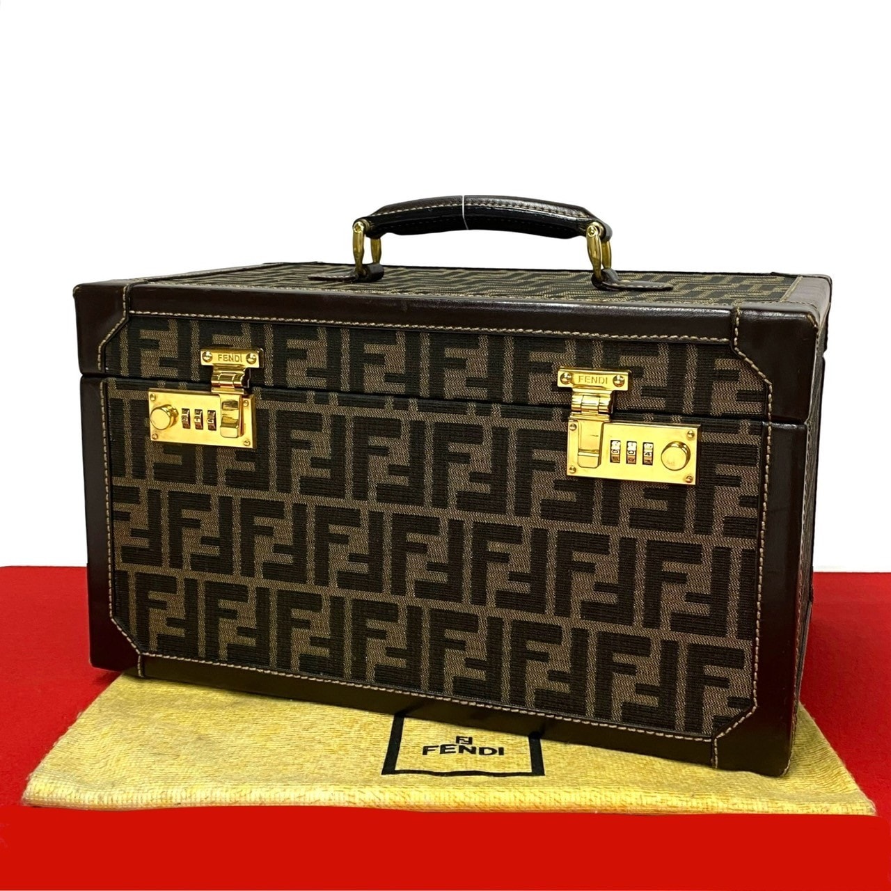 FENDI フェンディ ズッカ FF 柄 キャンバス レザー ハンドバッグ ブラウン
 42713