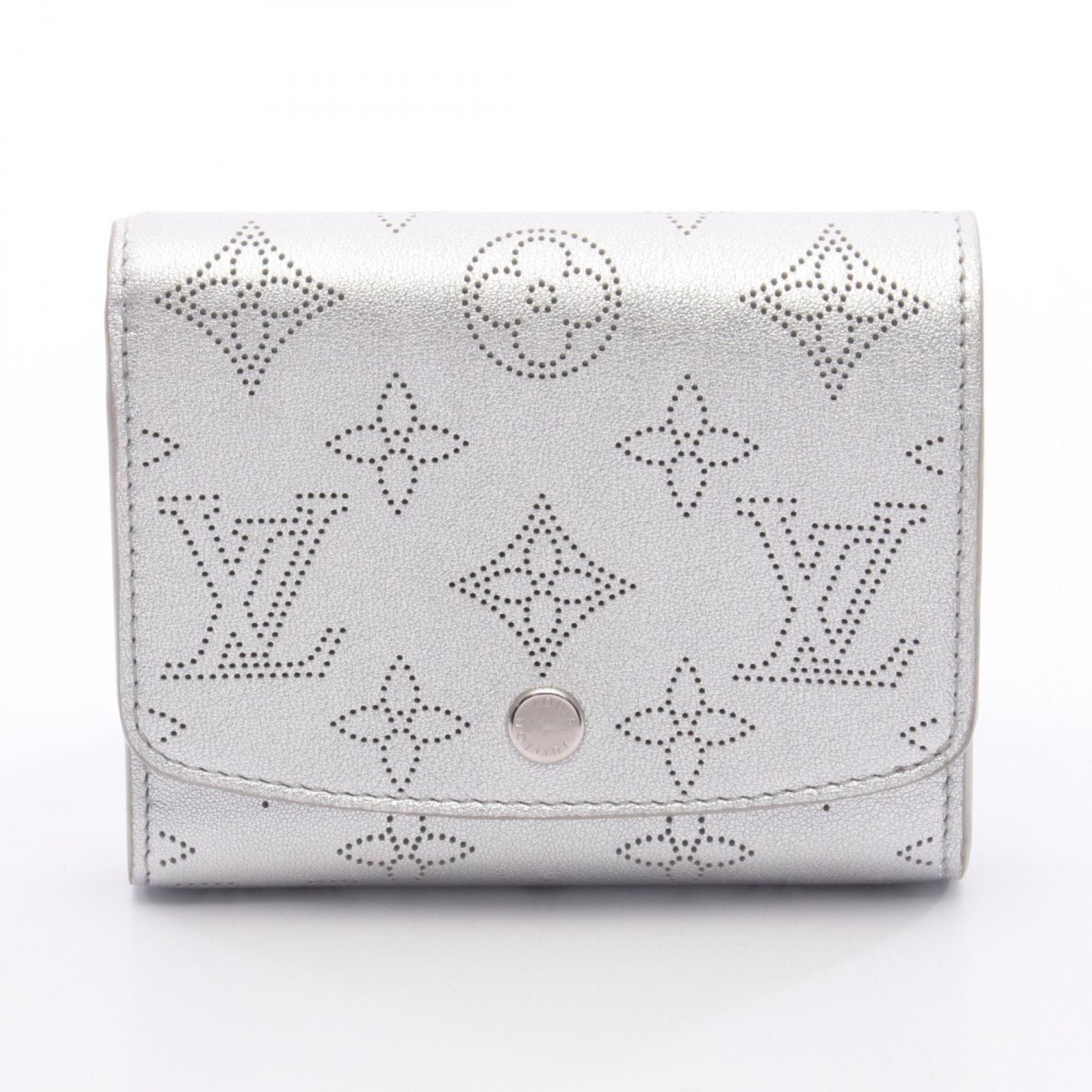 ルイ・ヴィトン LOUIS VUITTON ポルトフォイユ イリス コンパクト 二つ折り財布 財布 レザー マヒナ シルバー レディース シルバー系 M26706 【中古】
