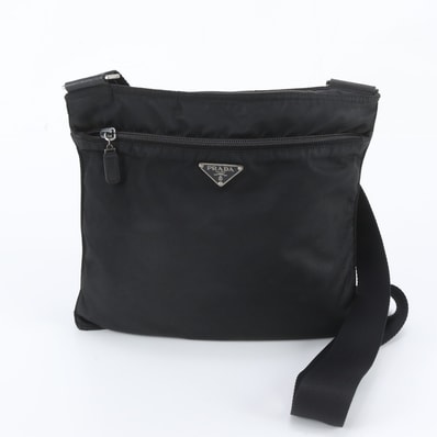 ■美品 プラダ テスート ナイロントライアングルロゴ 白タグ付