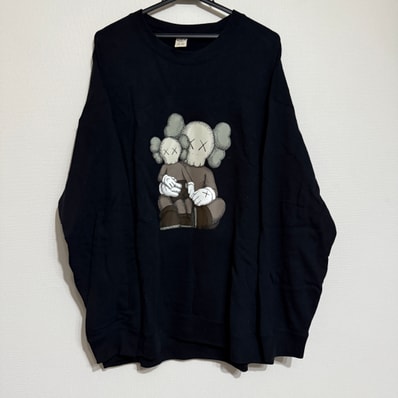 Uniqlo x KAWS Sweatshirt "Black"