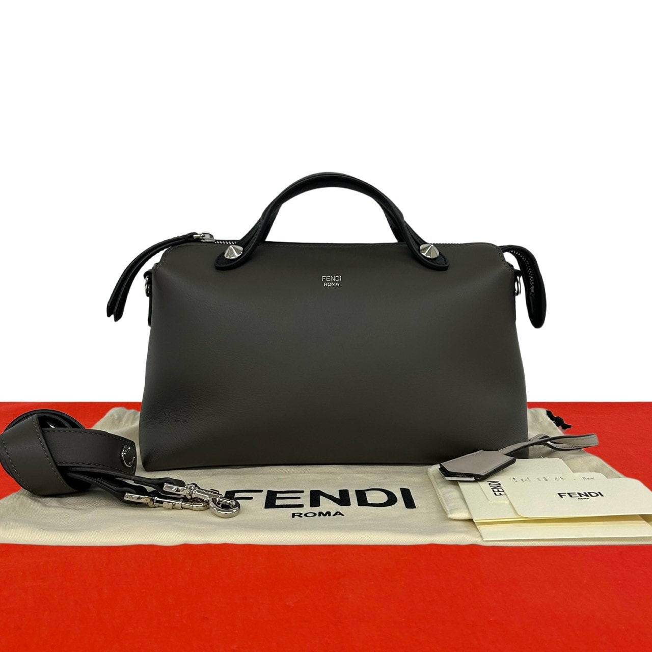 FENDI フェンディ バイザウェイ ミディアム レザー ショルダーバッグ グレー
 960-7