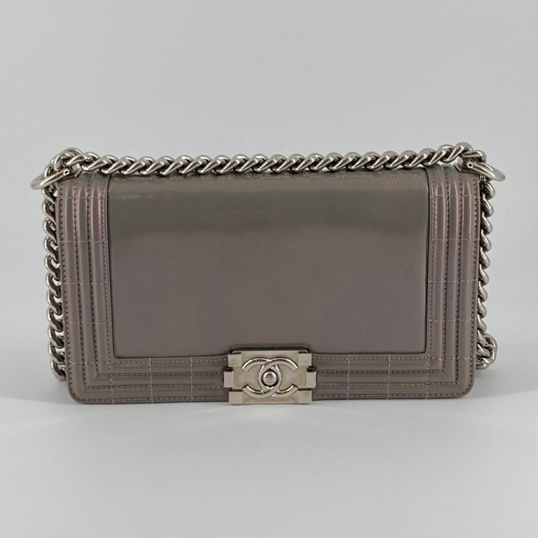CHANEL(シャネル) ボーイシャネル メタリックグレー 16番台 チェーン ショルダーバッグ グレー