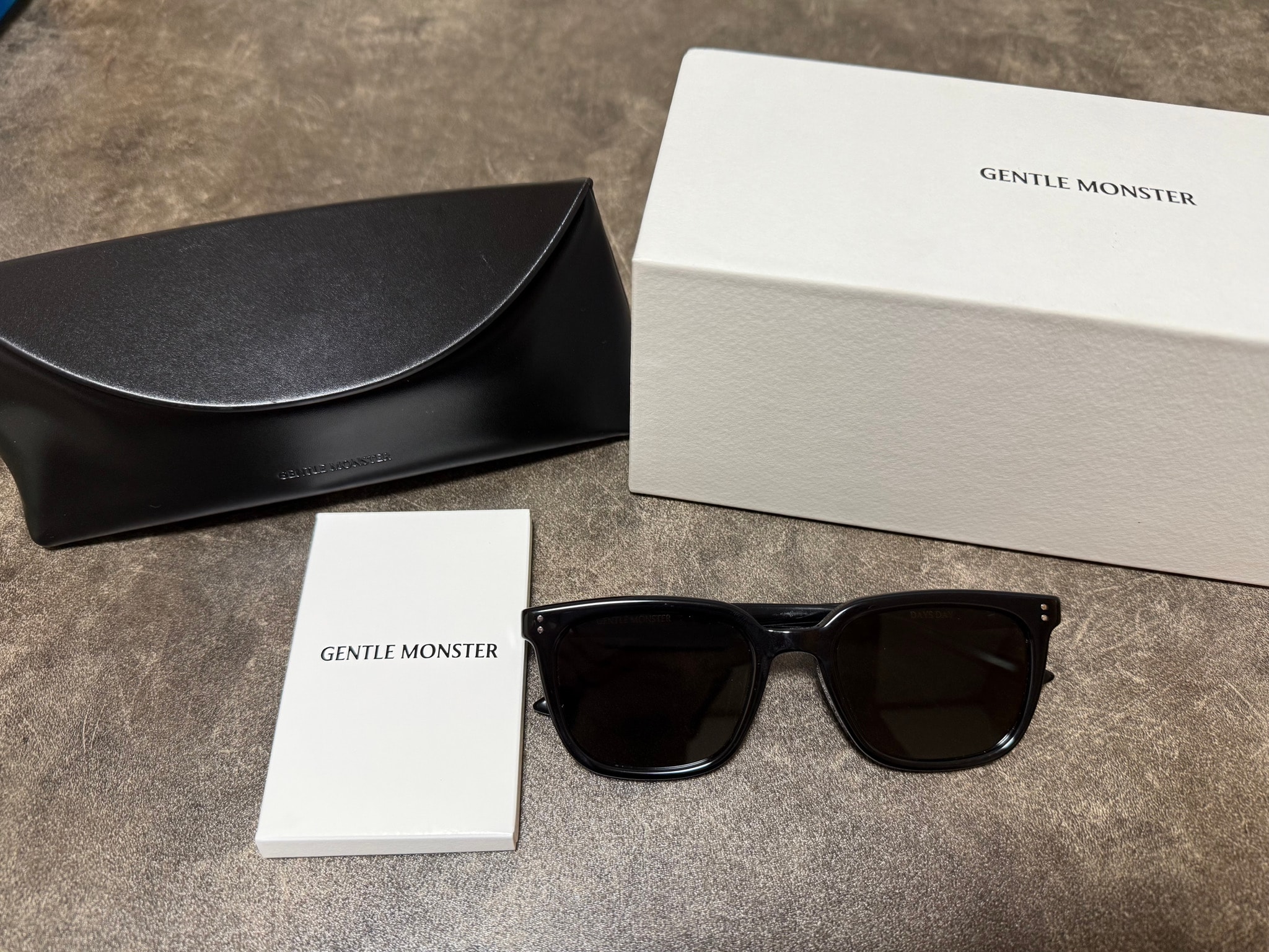 Gentle Monster Days Day 01 "Black"