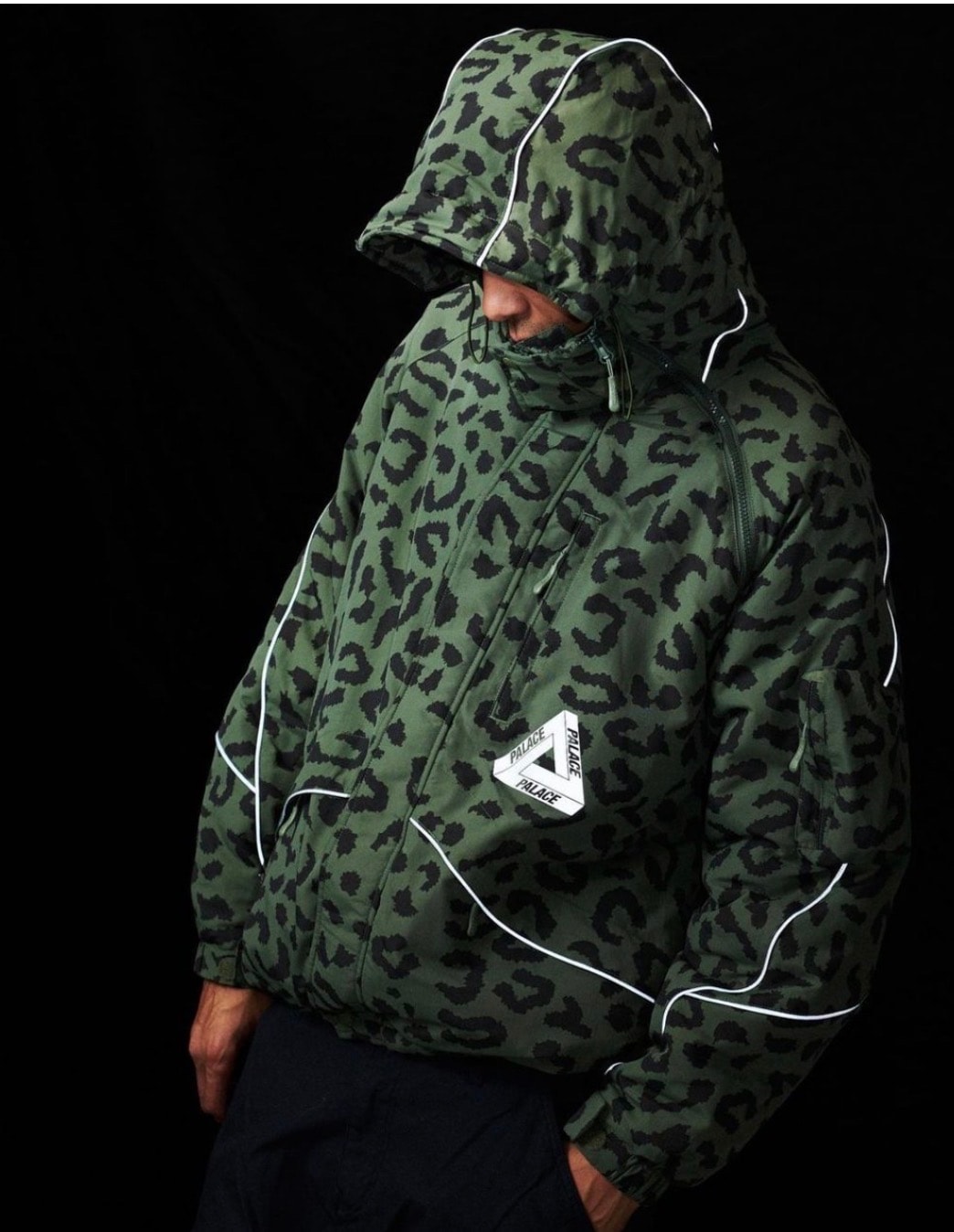 PALACE M-TECH Hooded Jacket "Olive Cheetah"