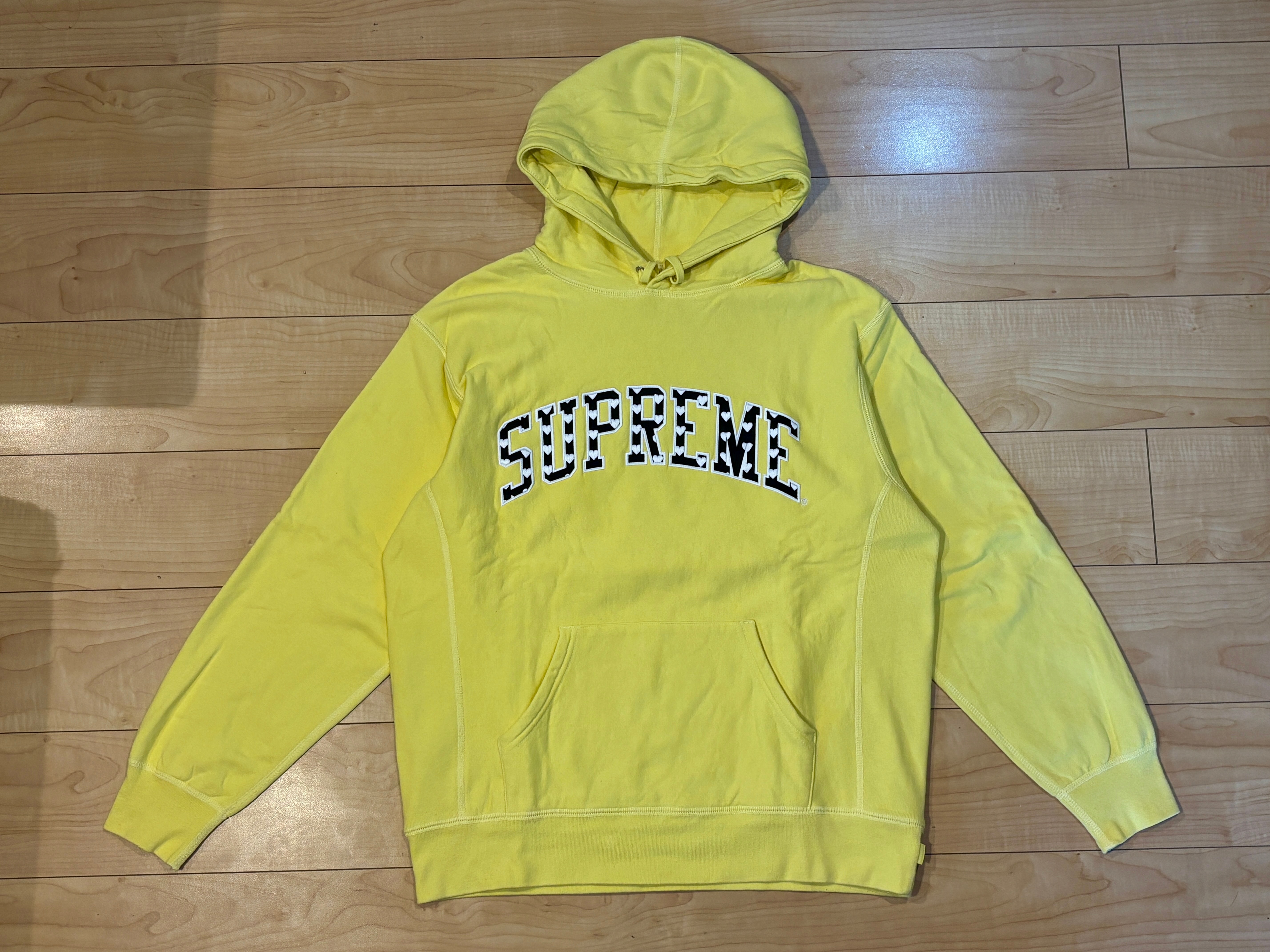 Supreme Hearts Arc Hooded Sweatshirt "Yellow" (21SS)
