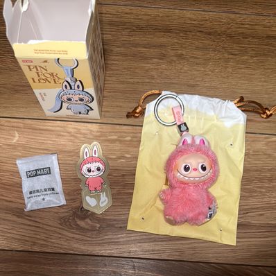 POP MART THE MONSTERS (LABUBU) Pin for Love Series-Vinyl Plush Pendant (A-M) Heart (Secret)