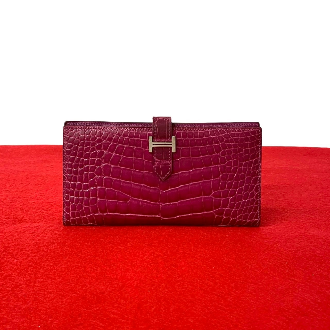 HERMES エルメス ベアン スフレ ロゴ 金具 アリゲーター 長財布 ピンク
 23306