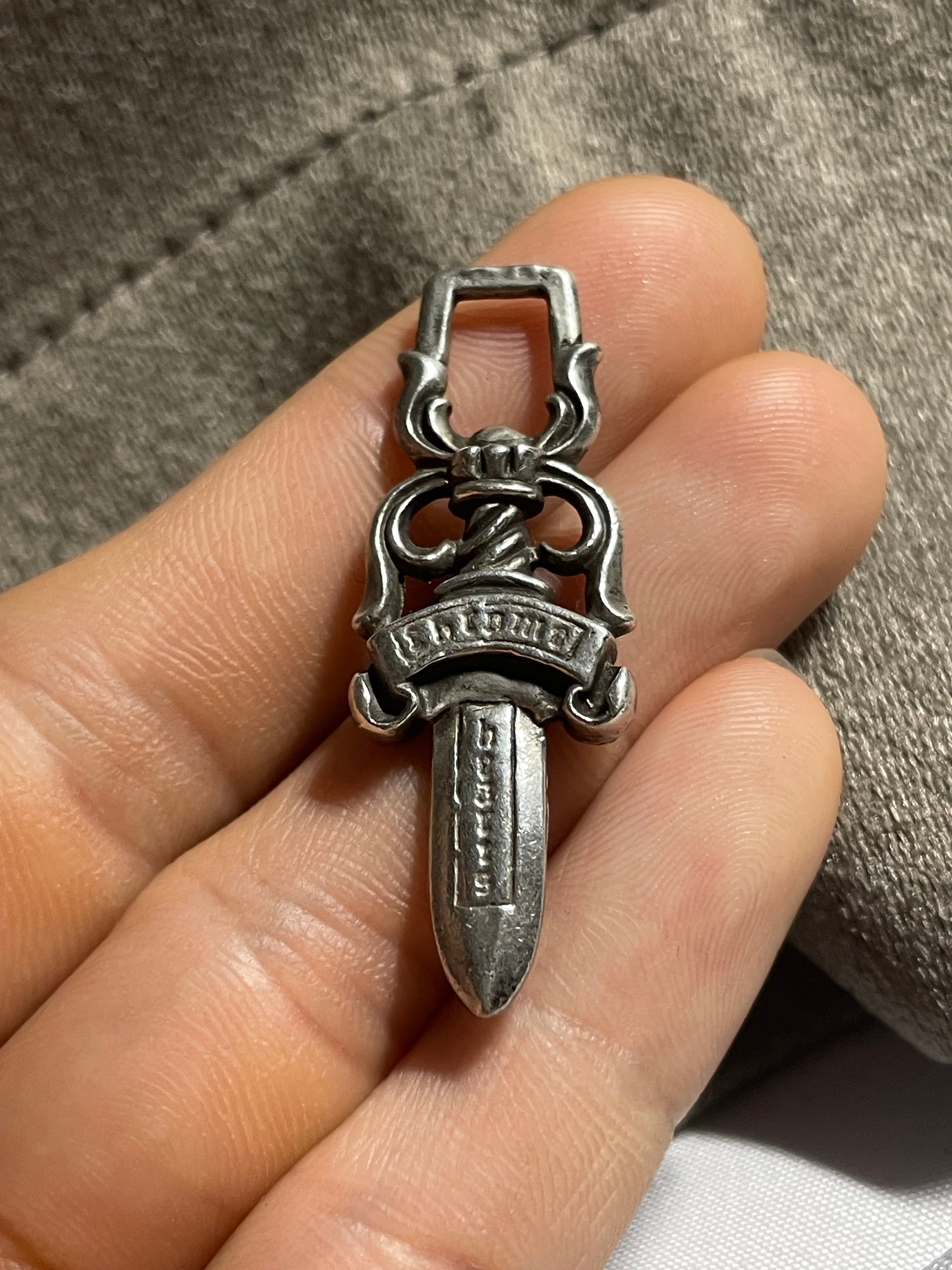 Chrome Hearts #10 Dagger Pendant "Silver"