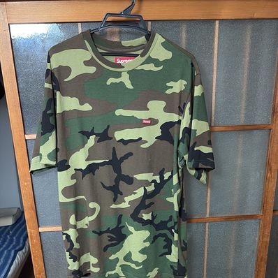 シュプリーム迷彩tシャツ