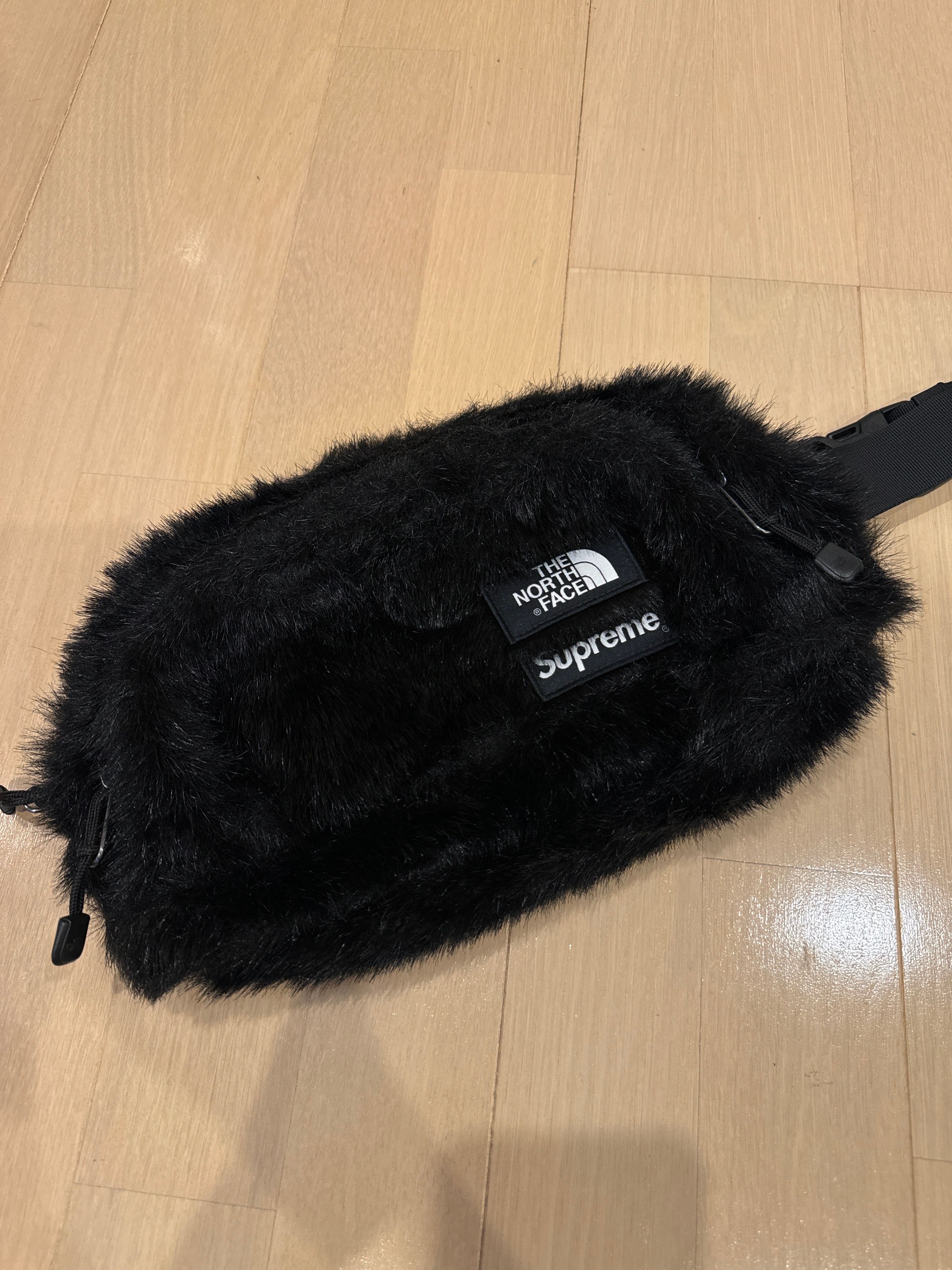 Supreme x The North Face Faux Fur Waist Bag "Black" NM82093I / NF0A5G87