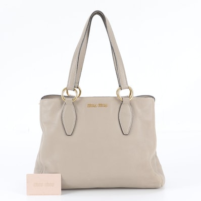 ■美品 ミュウミュウ ショルダーバッグ レザー