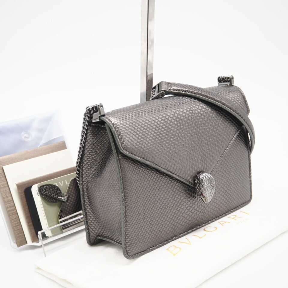 極美品 BVLGARI ブルガリ セルペンティ モルテンカルング チェーン ショルダーバッグ 290543 2wayショルダーバッグ シルバー レザー レディース