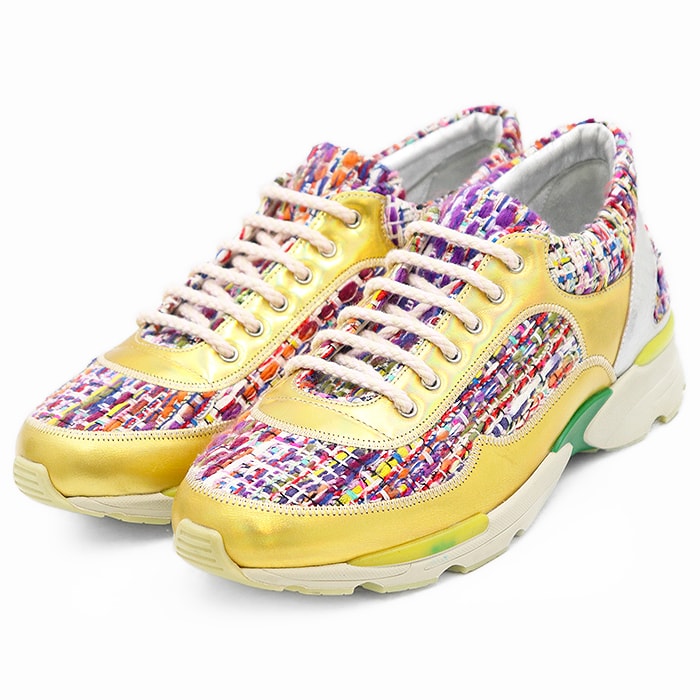 【極美品】CHANEL シャネル ローカットスニーカー G30442 ツイード メタリックレザー コンビネーション シグネチャー ロゴ COCOマーク チャーム レースアップ カップインソール シューズ 靴 レディース 37 マルチカラー ゴールド 伊製