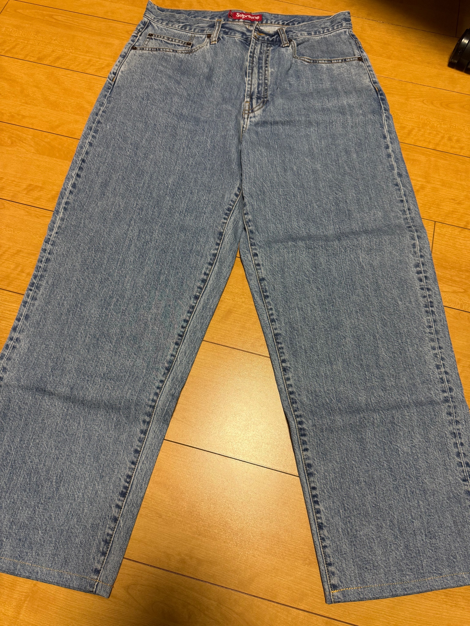 Supreme Baggy Jean (25FW) "Washed Indigo"