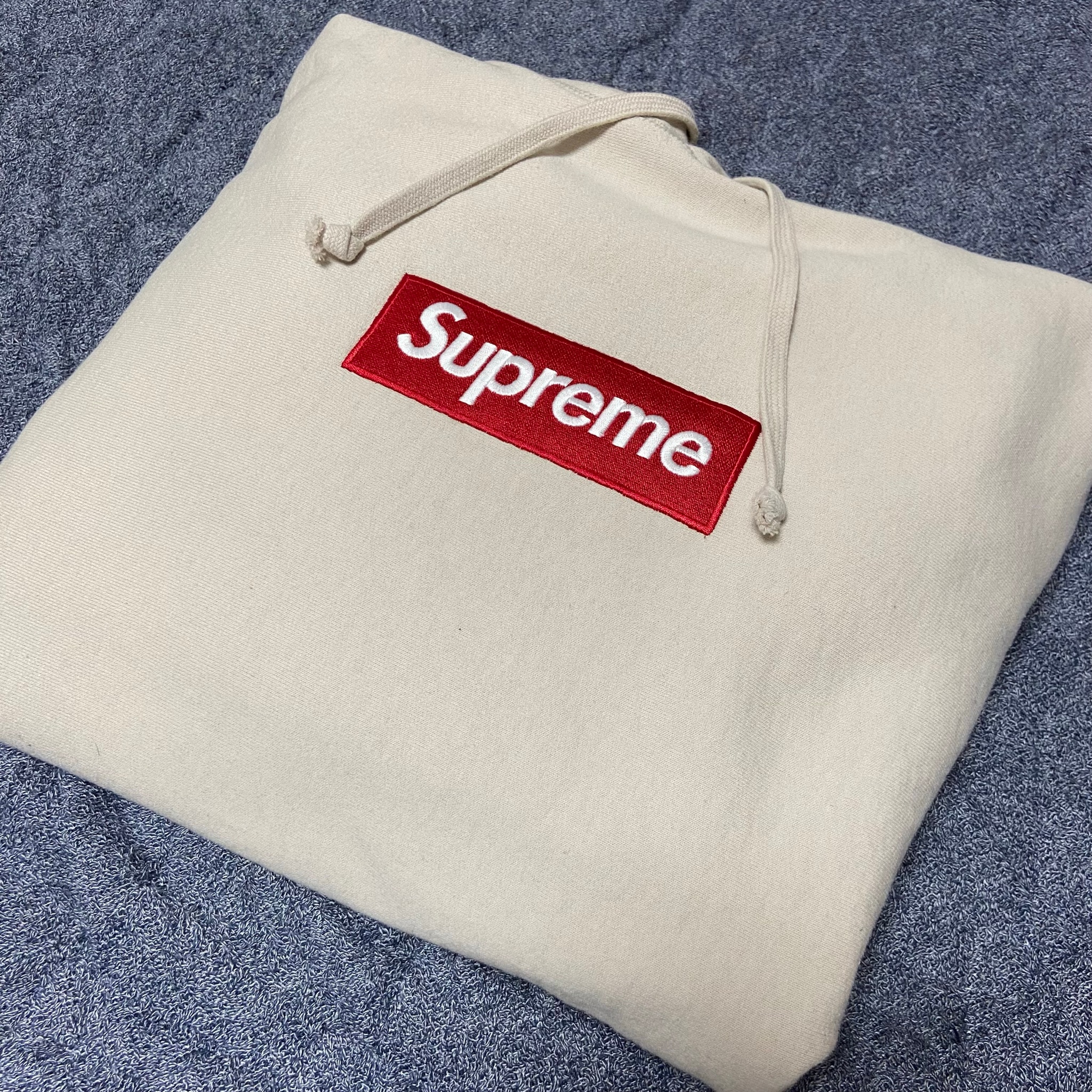 Supreme Box Logo Hooded Sweatshirt "Stone" (24FW)
