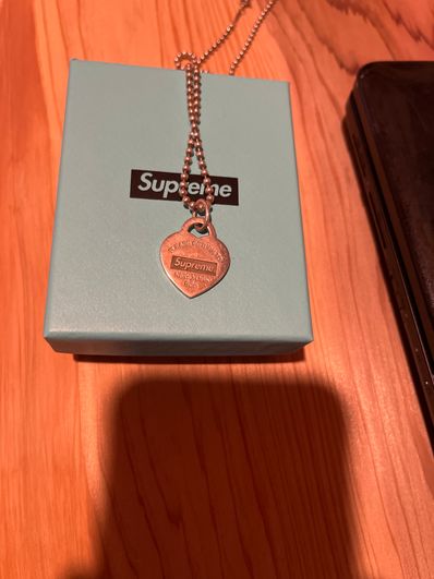 Supreme / Tiffany & Co. Return to Tiffany Heart Tag Pendant "Silver"