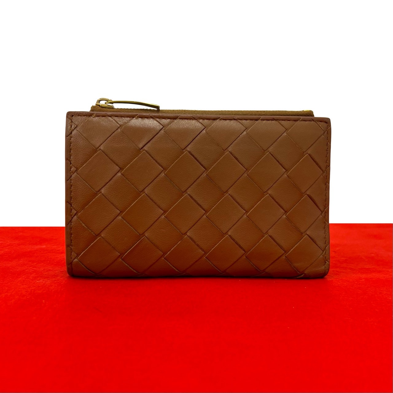 BOTTEGA VENETA ボッテガヴェネタ イントレチャート レザー 二つ折り財布 ブラウン
 09506