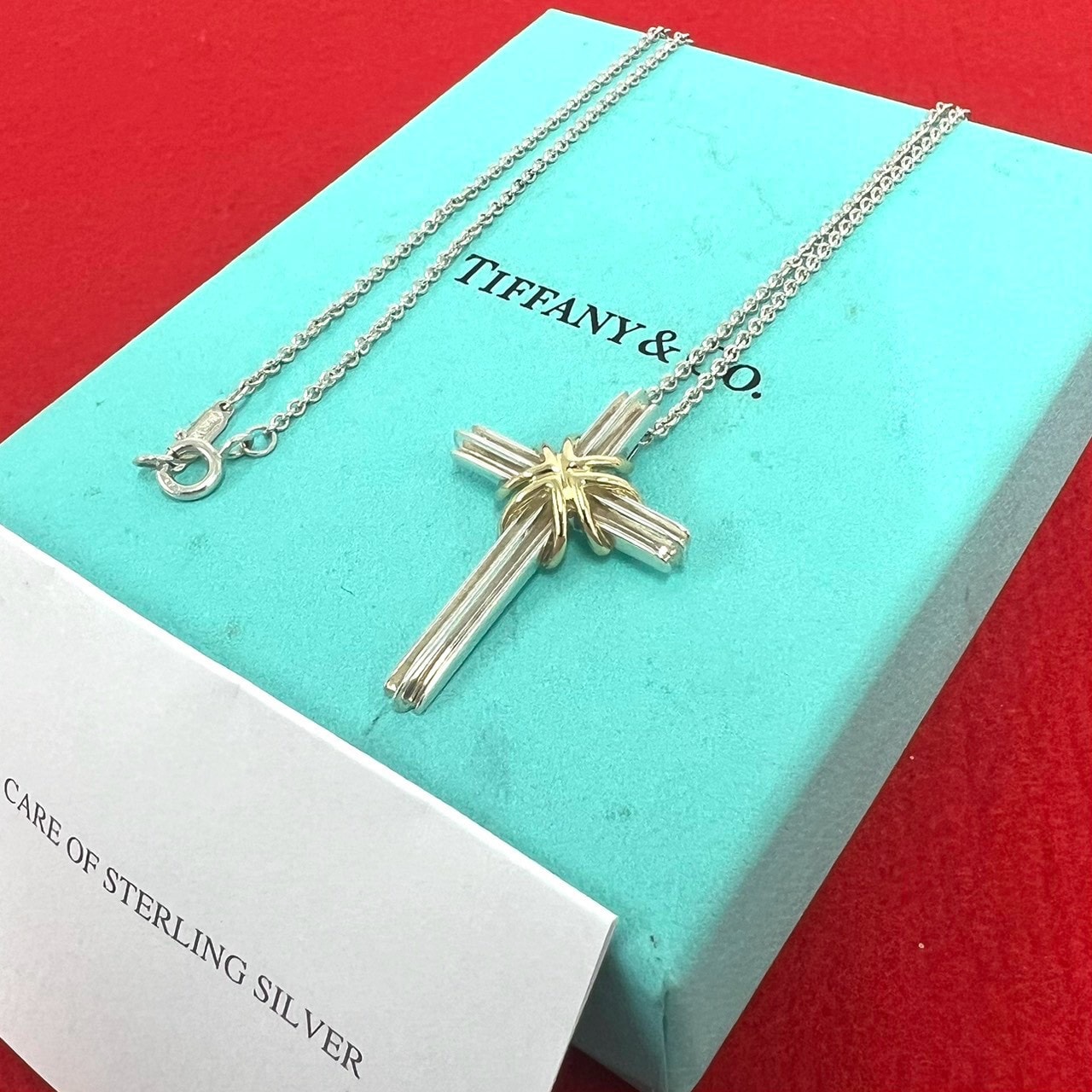 TIFFANY&Co. ティファニー シグネチャークロス ネックレス シルバー925 K18イエローゴールド ネックレス シルバー
24541
