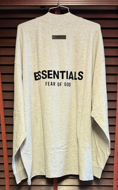 FEAR OF GOD ESSENTIALS BLACK ESS LOGO LS TEE "Light Oatmeal"