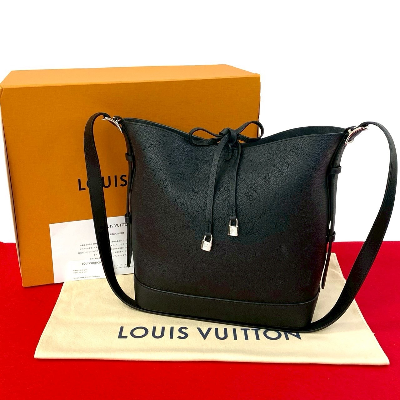 LOUIS VUITTON ルイヴィトン フロール NM モノグラムマヒナ レザー ショルダーバッグ ブラック
 70770
