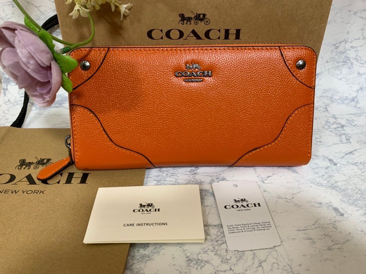 COACH長財布 濃いオレンジ 正規品