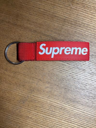 Supreme Webbing Keychain "Red" (20FW)