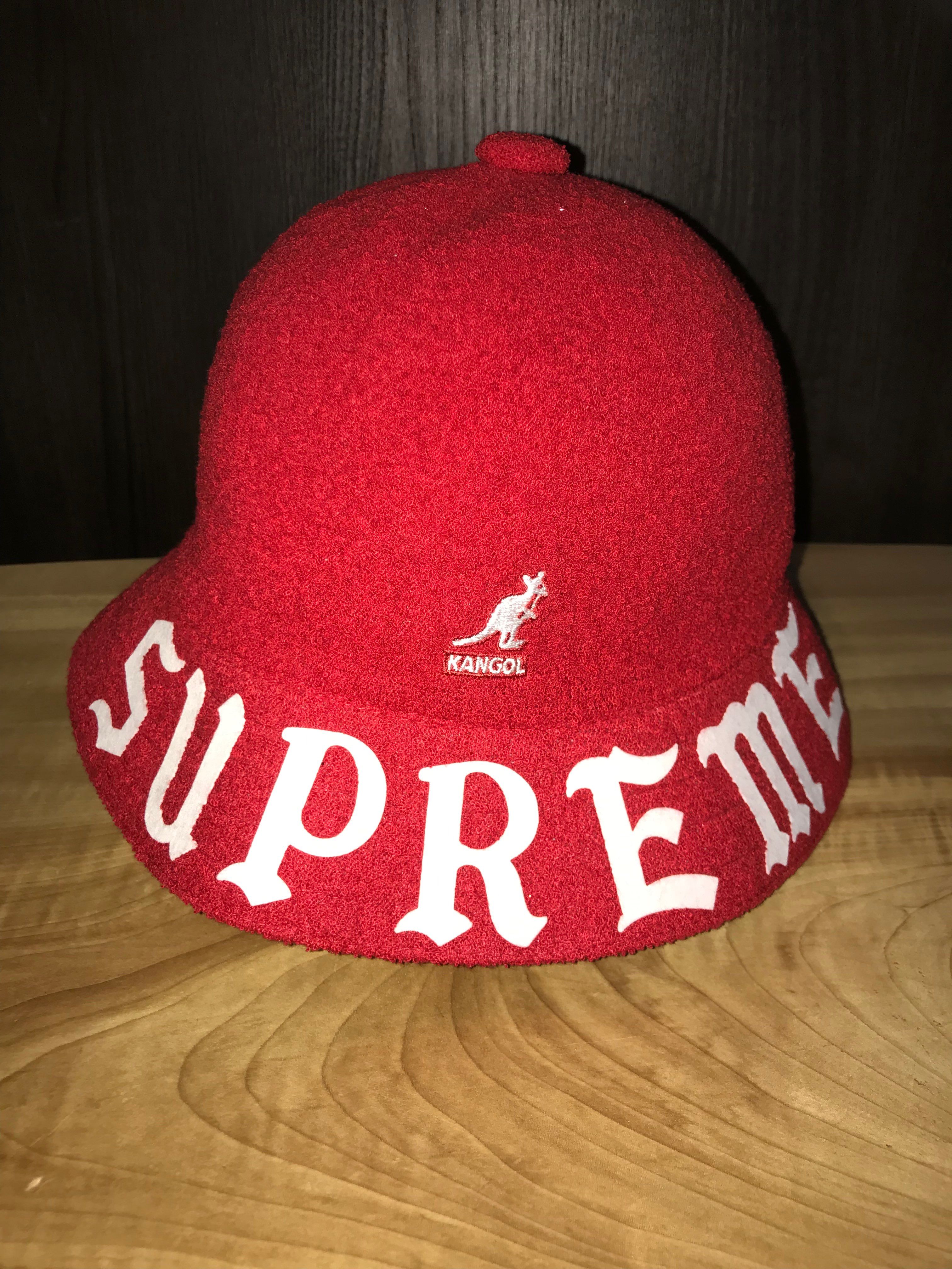Supreme / Kangol® Bermuda Casual Hat "Red"
