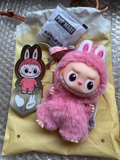 POP MART THE MONSTERS (LABUBU) Pin for Love Series-Vinyl Plush Pendant (A-M) Heart (Secret)
