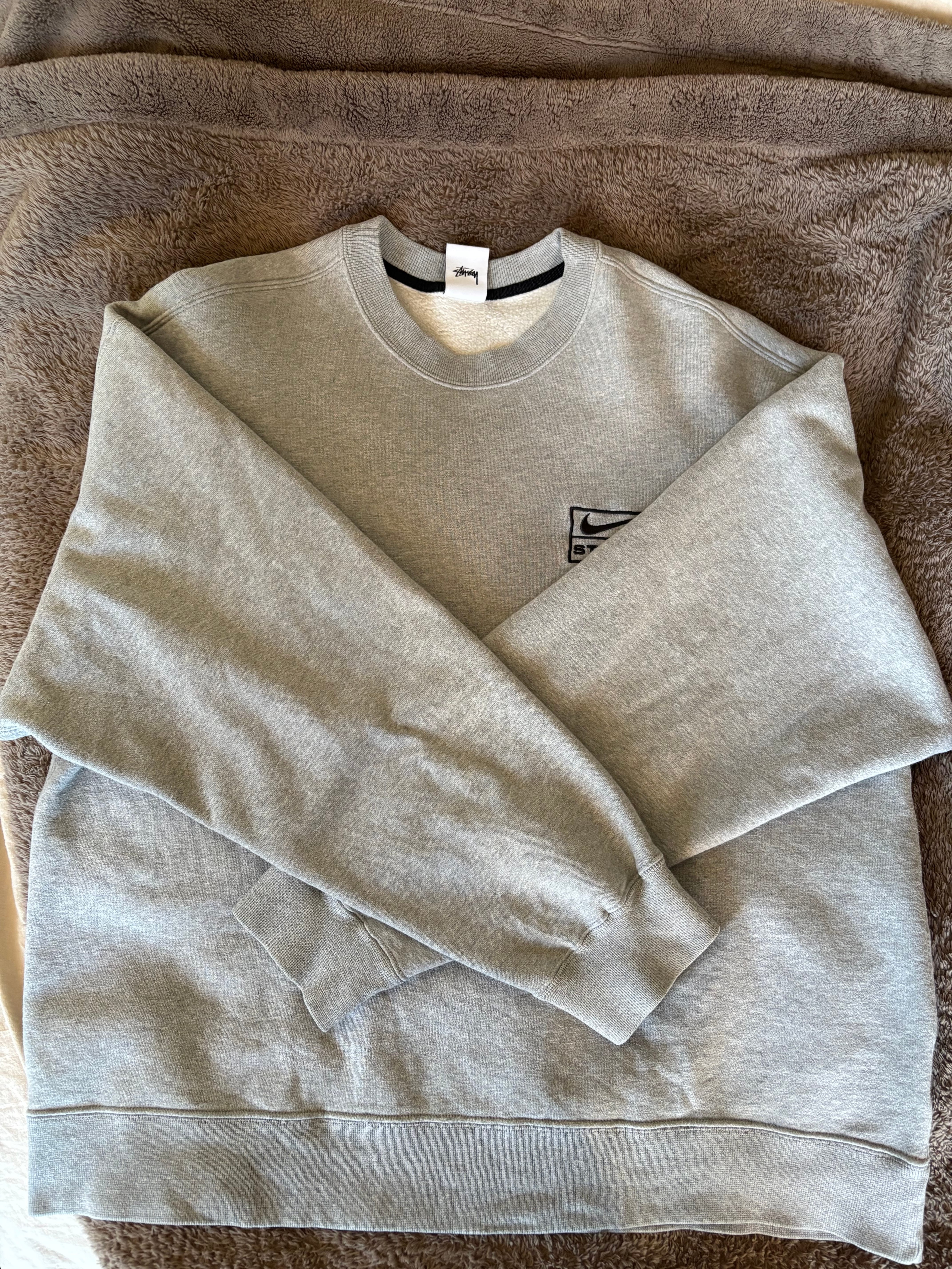 Stussy x Nike Fleece Crew (US Size) "Grey" DO9337-063