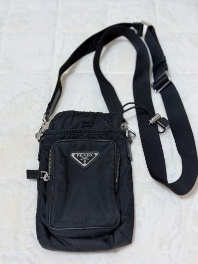 PRADA Re-Nylon Smartphone Case"Black"